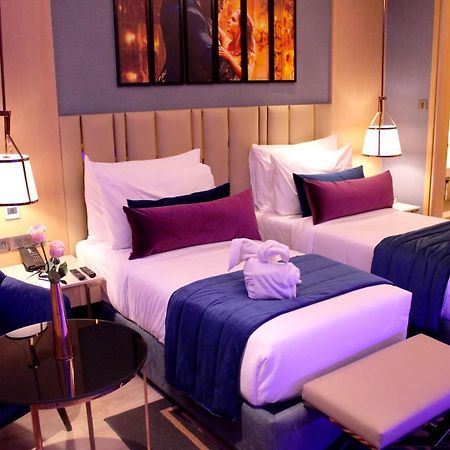 Planet Hollywood Thane Εξωτερικό φωτογραφία