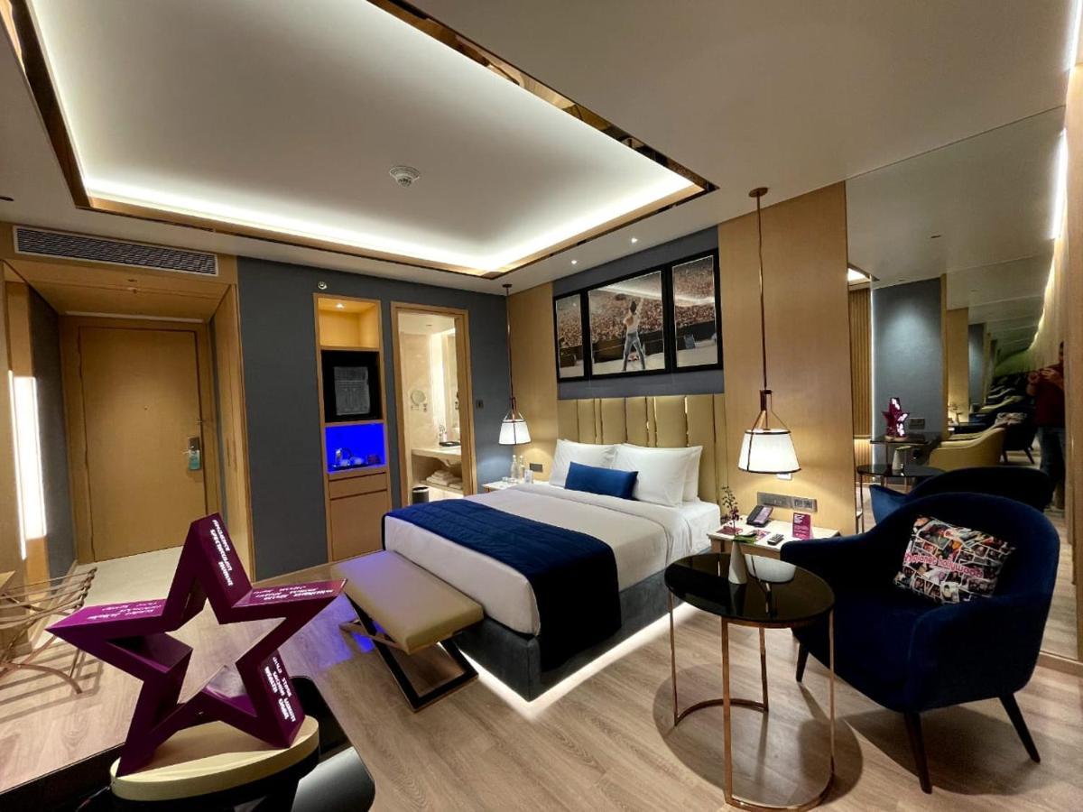 Planet Hollywood Thane Εξωτερικό φωτογραφία