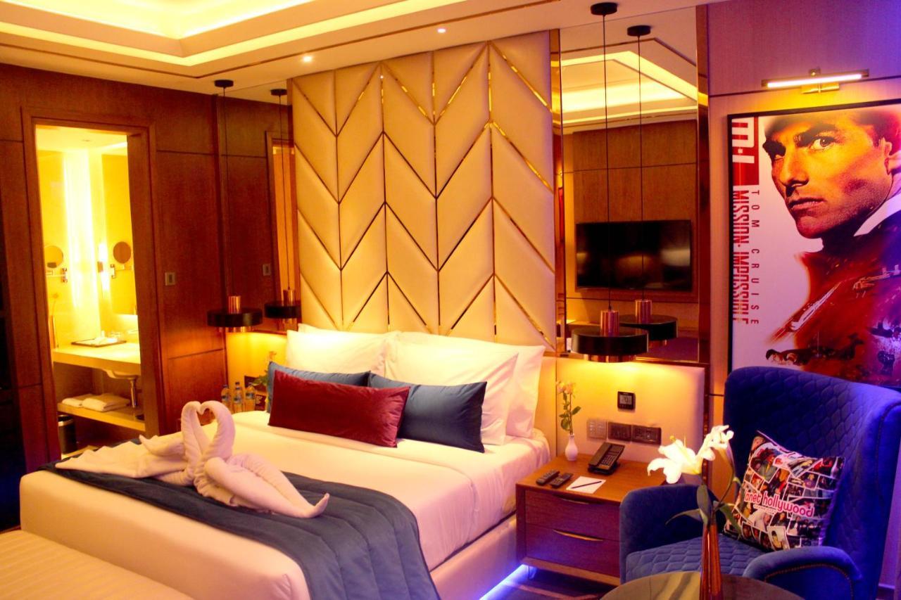 Planet Hollywood Thane Εξωτερικό φωτογραφία