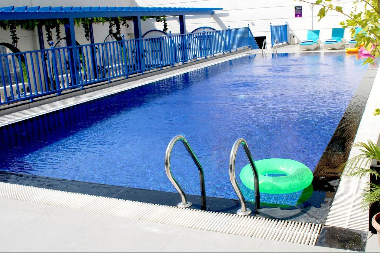 Planet Hollywood Thane Εξωτερικό φωτογραφία