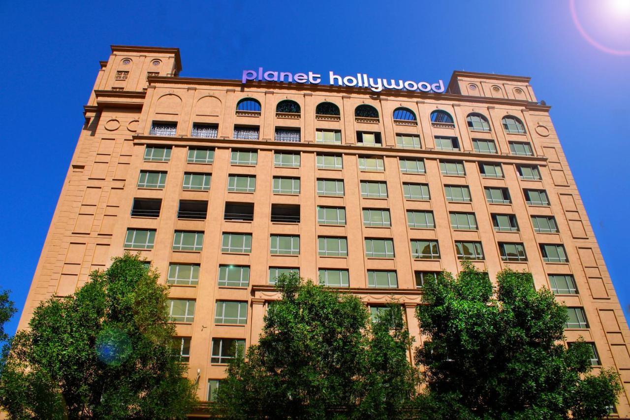 Planet Hollywood Thane Εξωτερικό φωτογραφία